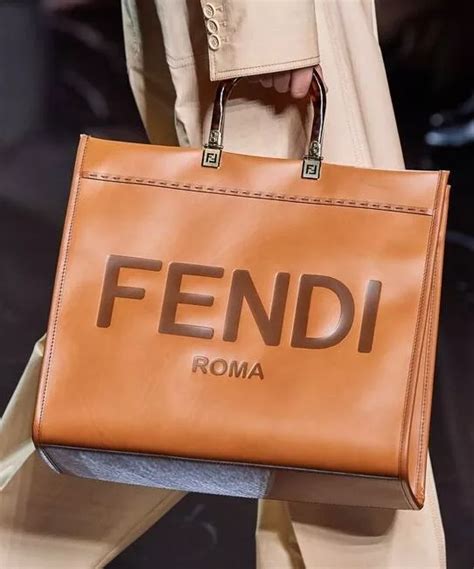 harga tas fendi di plaza indonesia|fendi online shopping.